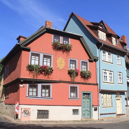 Haus Zum Kleinen Helm Apartment Erfurt Exterior foto