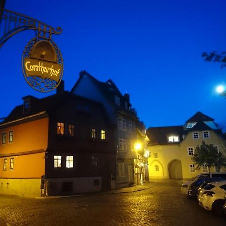 Haus Zum Kleinen Helm Apartment Erfurt Exterior foto