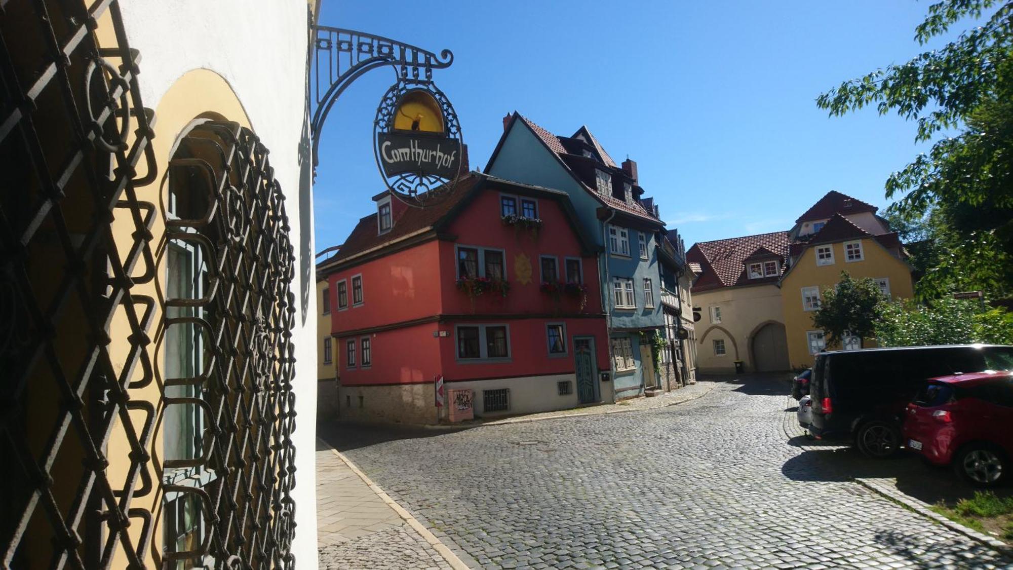Haus Zum Kleinen Helm Apartment Erfurt Exterior foto